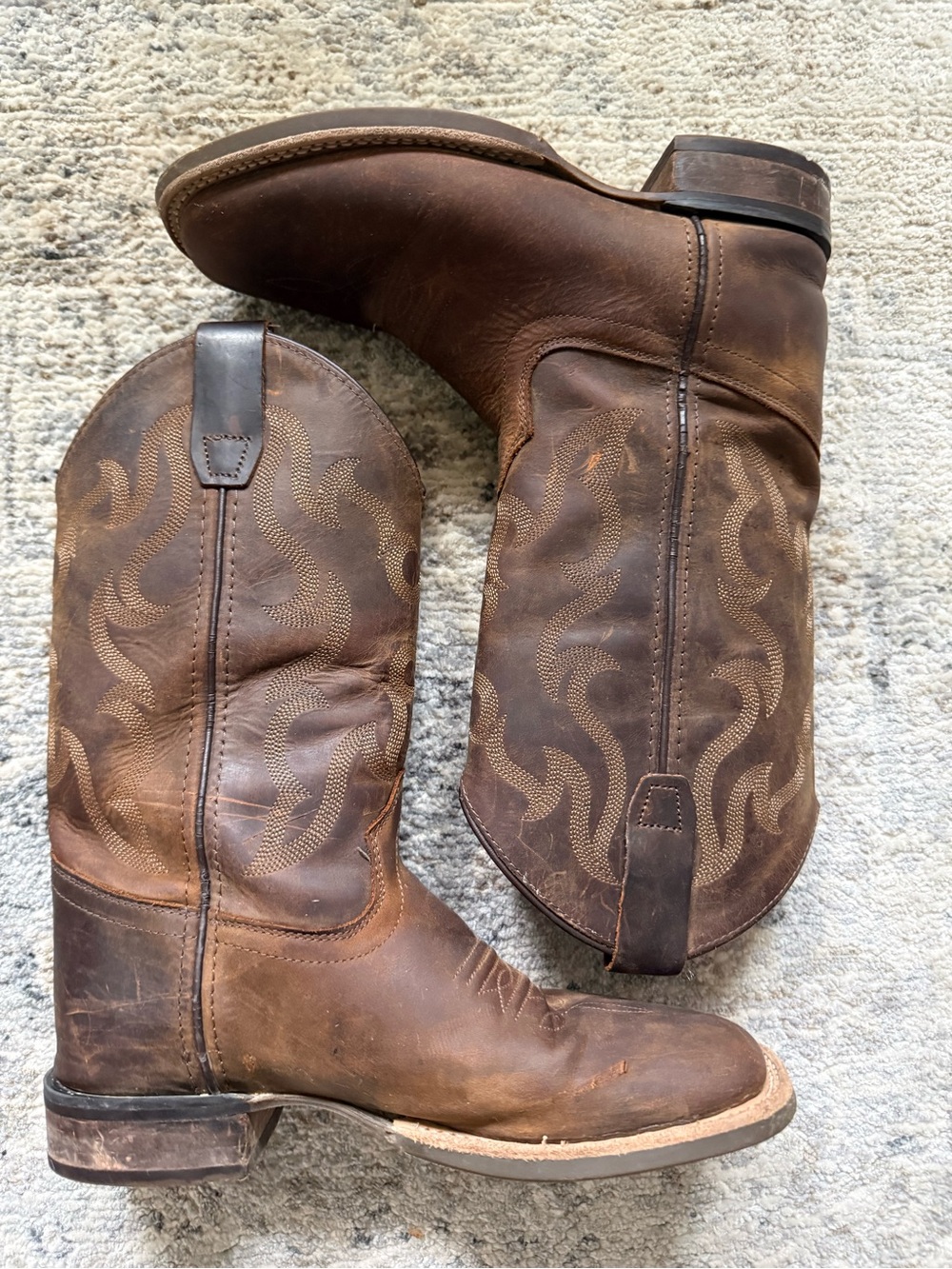 Cody James Nash Distressed Boys' Western Boots Dark Brown Square Toe Size 4D
